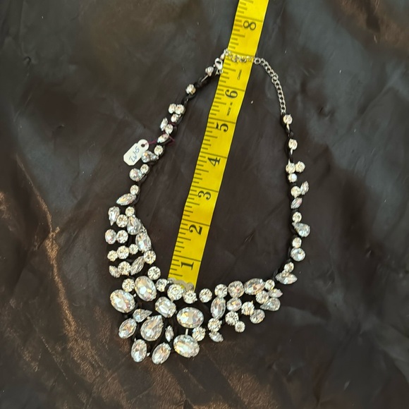 And Lovely Big Rhinestone Statement Necklace & Earring Set - Picture 11 of 13